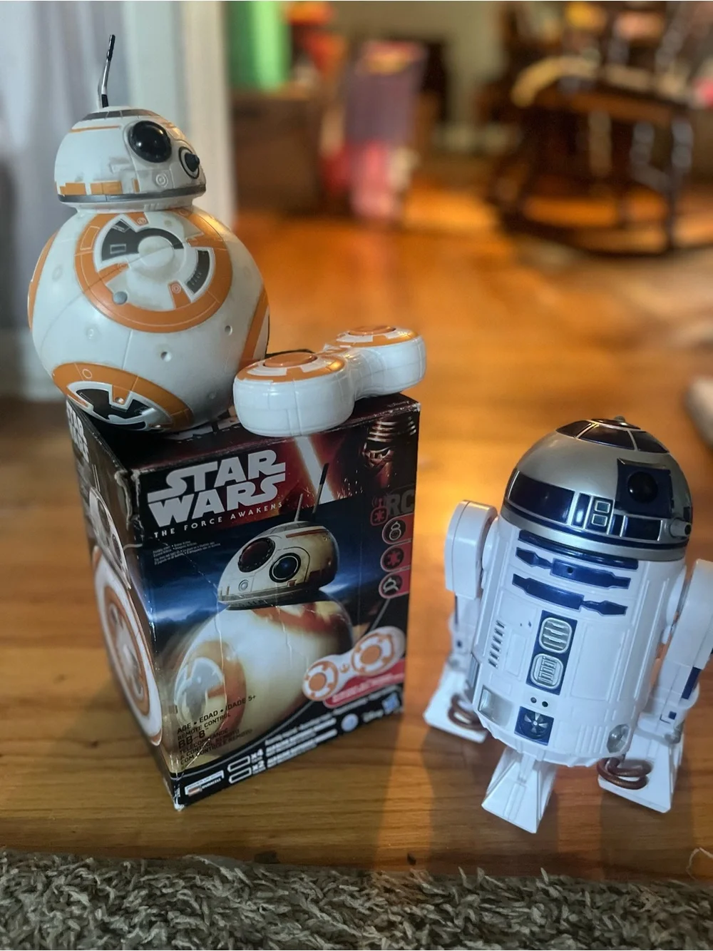 Star Wars Smart App Enabled R2-D2 Remote Control Robot Rc
